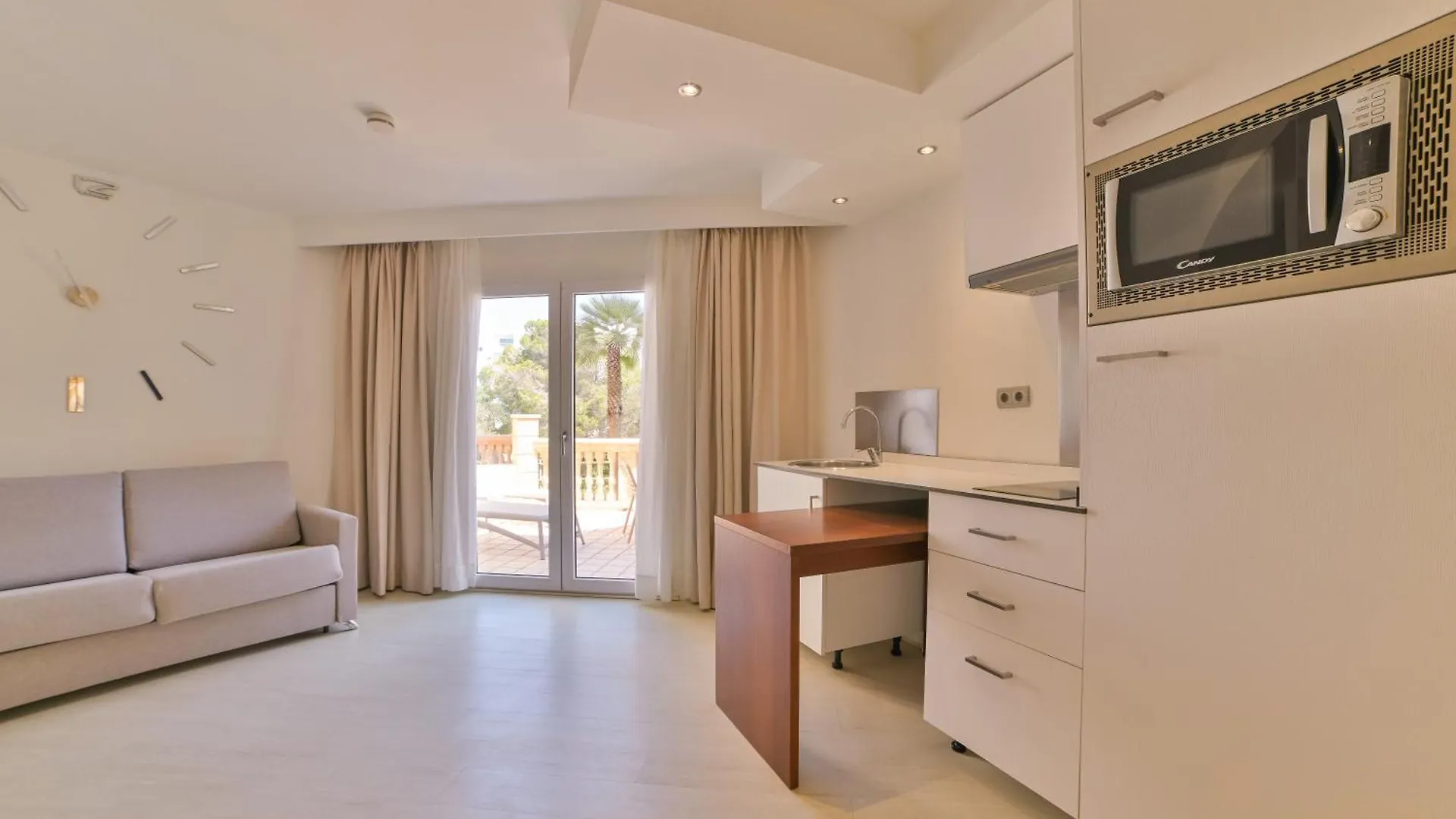 Apartamentos Azul Playa Cala d'Or Apart-hotel