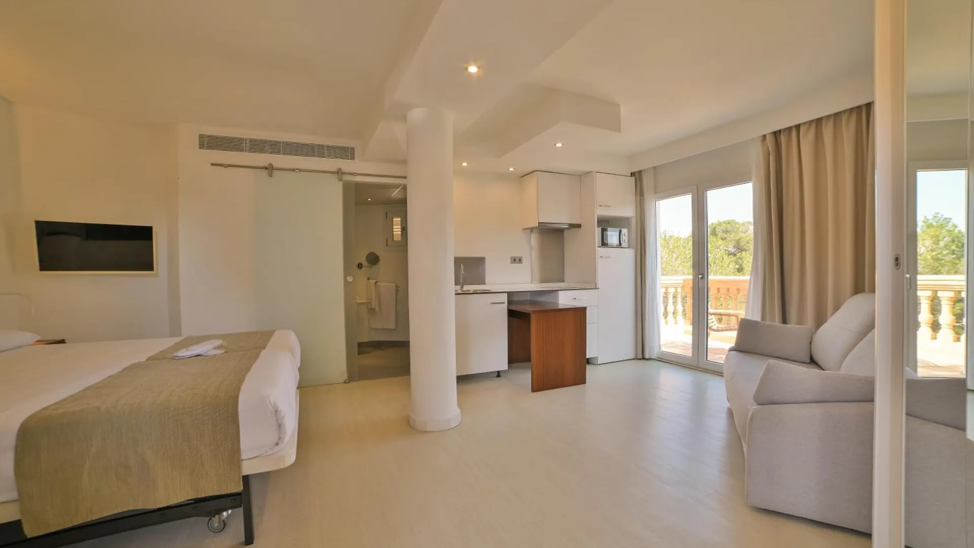 Apartamentos Azul Playa Cala d'Or