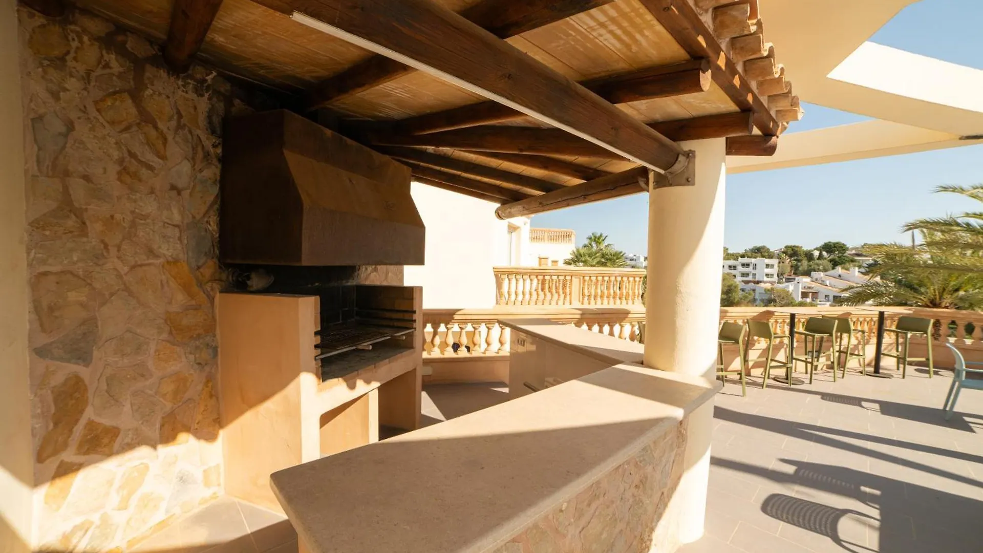 Aparthotel Apartamentos Azul Playa Cala Ferrera