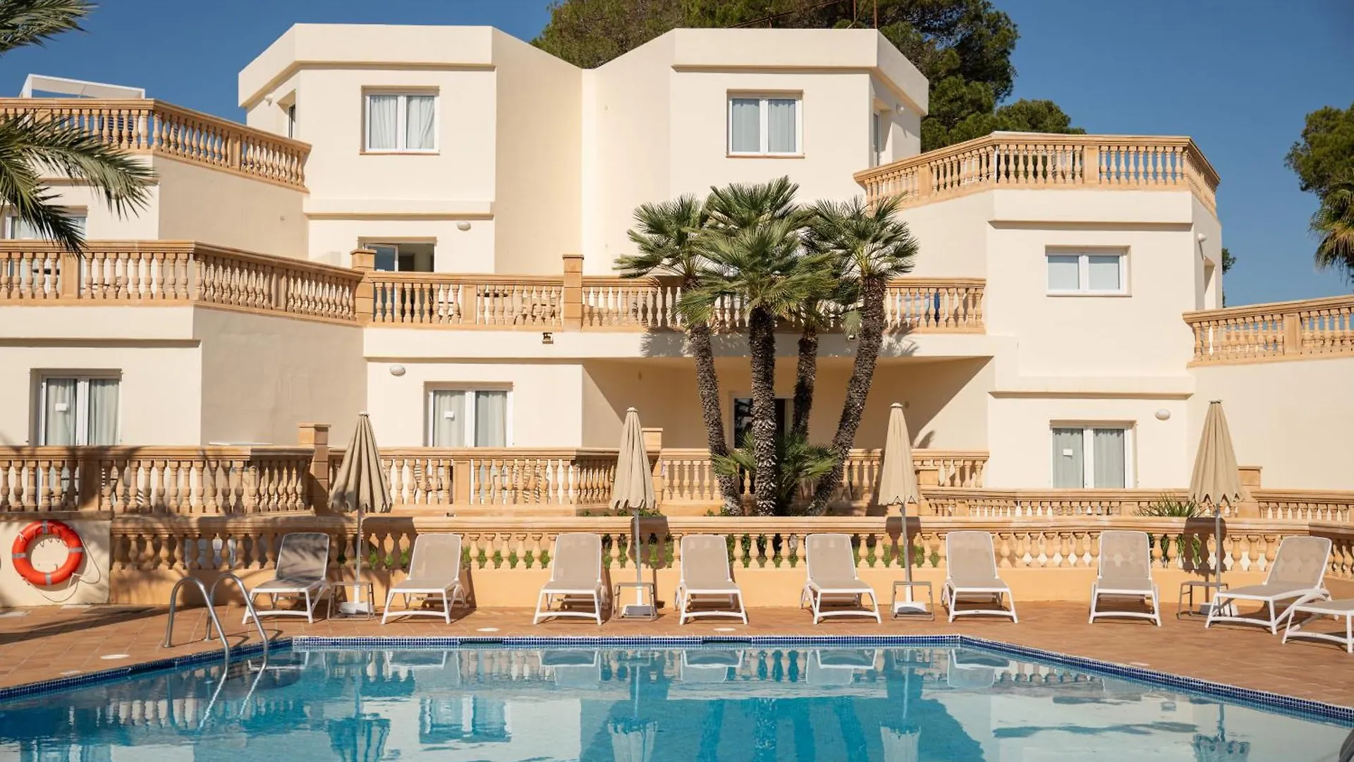 Apartamentos Azul Playa Cala Ferrera