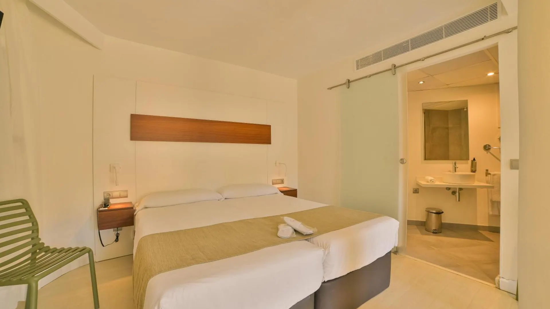 *** Aparthotel Apartamentos Azul Playa Cala Ferrera  Spanje